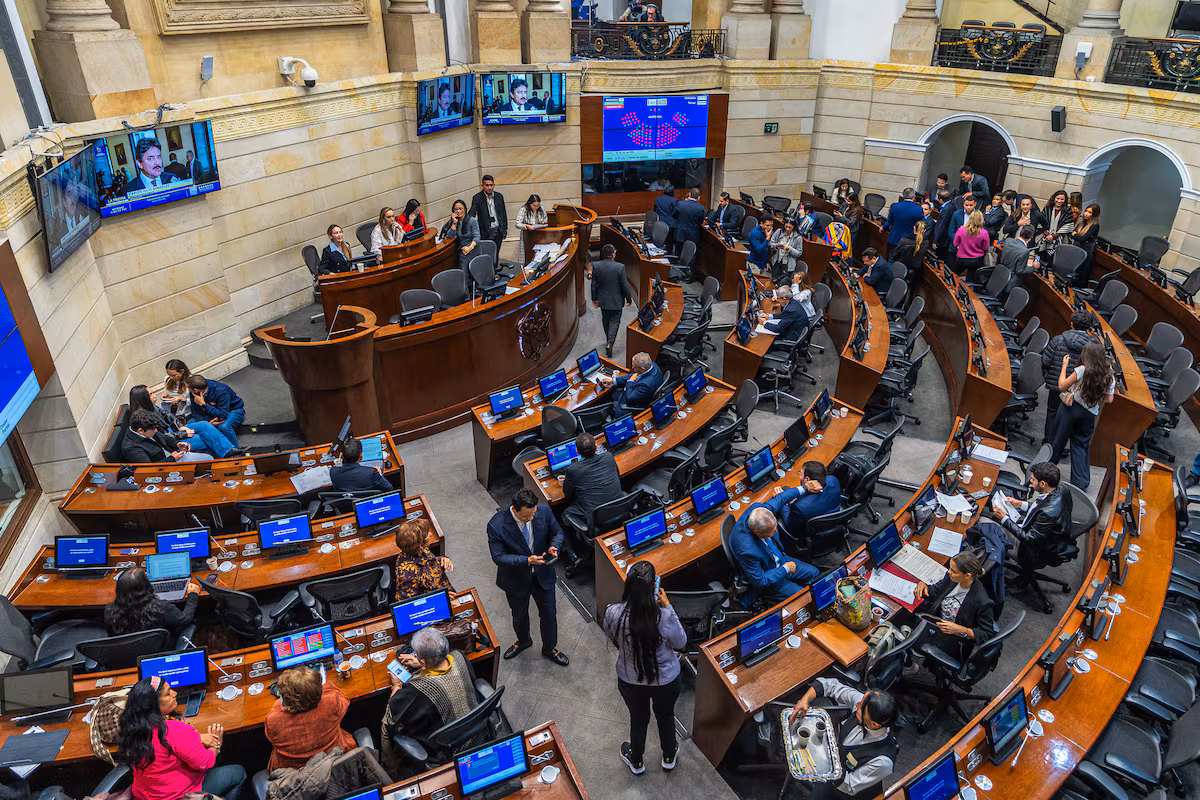 La derrota de Petro con la tributaria muestra que su frágil vía legislativa se cierra del todo EL PAÍS
