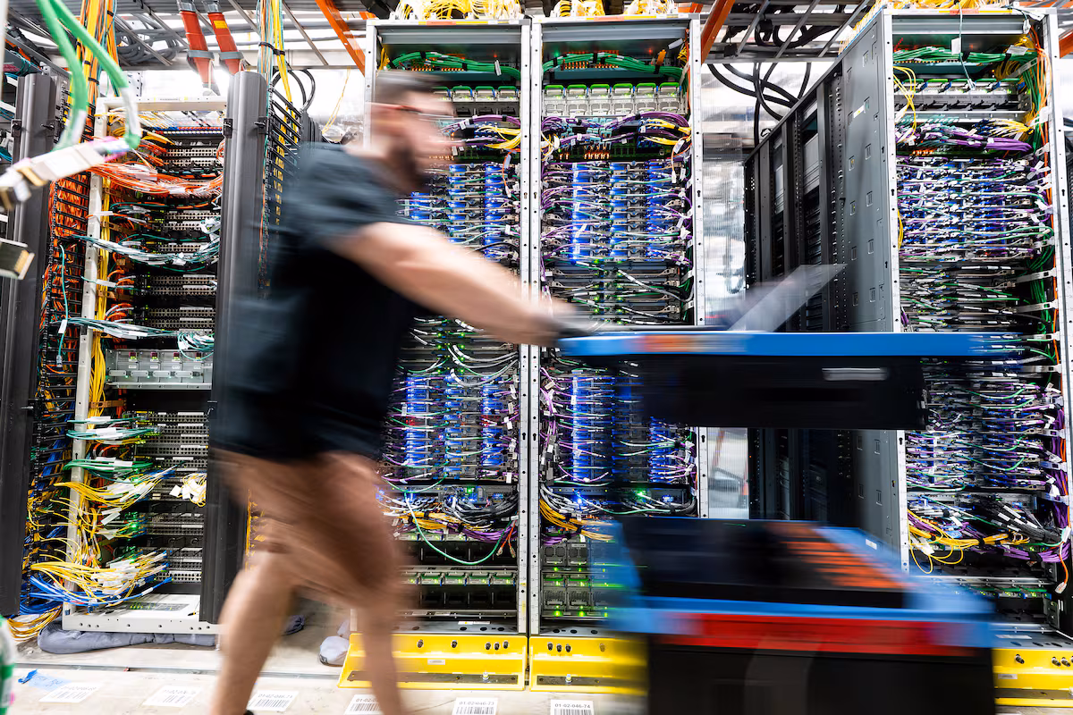 La economía estadounidense creció un 1,1% en el tercer trimestre, por encima de lo esperado EL PAÍS