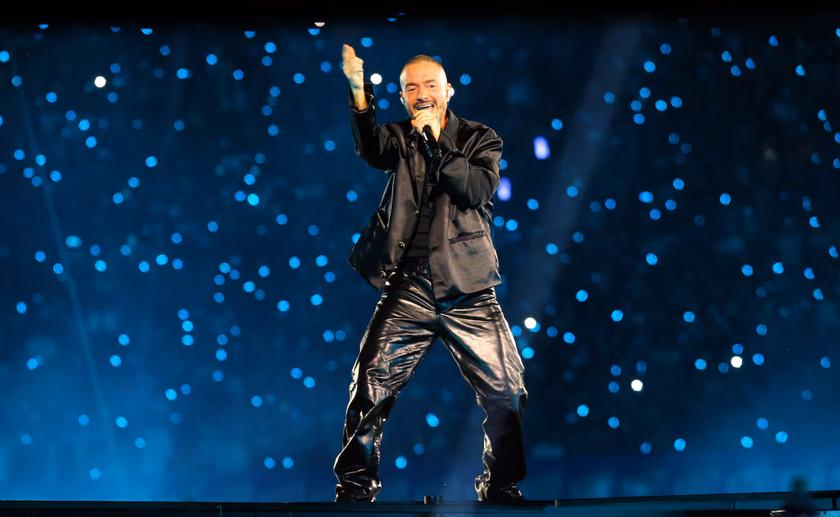 La reconciliación de fin de año: J Balvin hace las paces con Residente antes de terminar el 2025 EL PAÍS