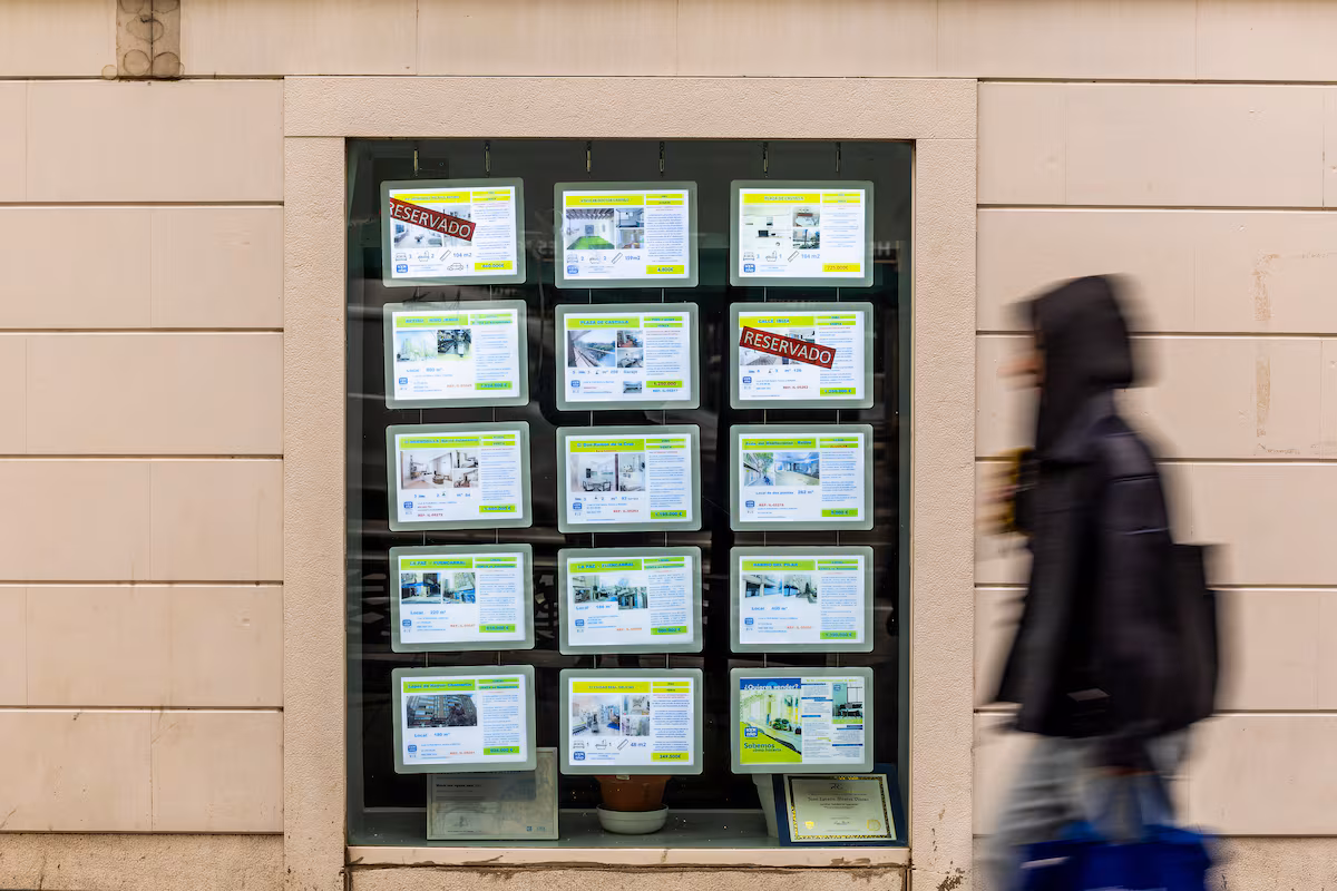 La vivienda no afloja en octubre: se vendieron 67.789 casas, récord en lo que va de año EL PAÍS