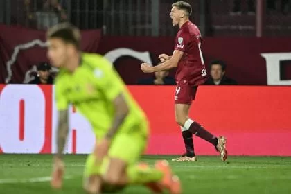 Lanús superó a Universidad de Chile y es finalista de la Sudamericana Lanús superó a Universidad de Chile y es finalista de la Sudamericana
