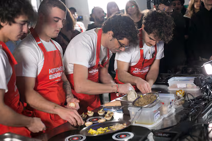 Las mejores fiestas se montan en la cocina: así son las Kitchen Sessions que unen el talento de chefs y DJs Las mejores fiestas se montan en la cocina: así son las Kitchen Sessions que unen el talento de chefs y DJs