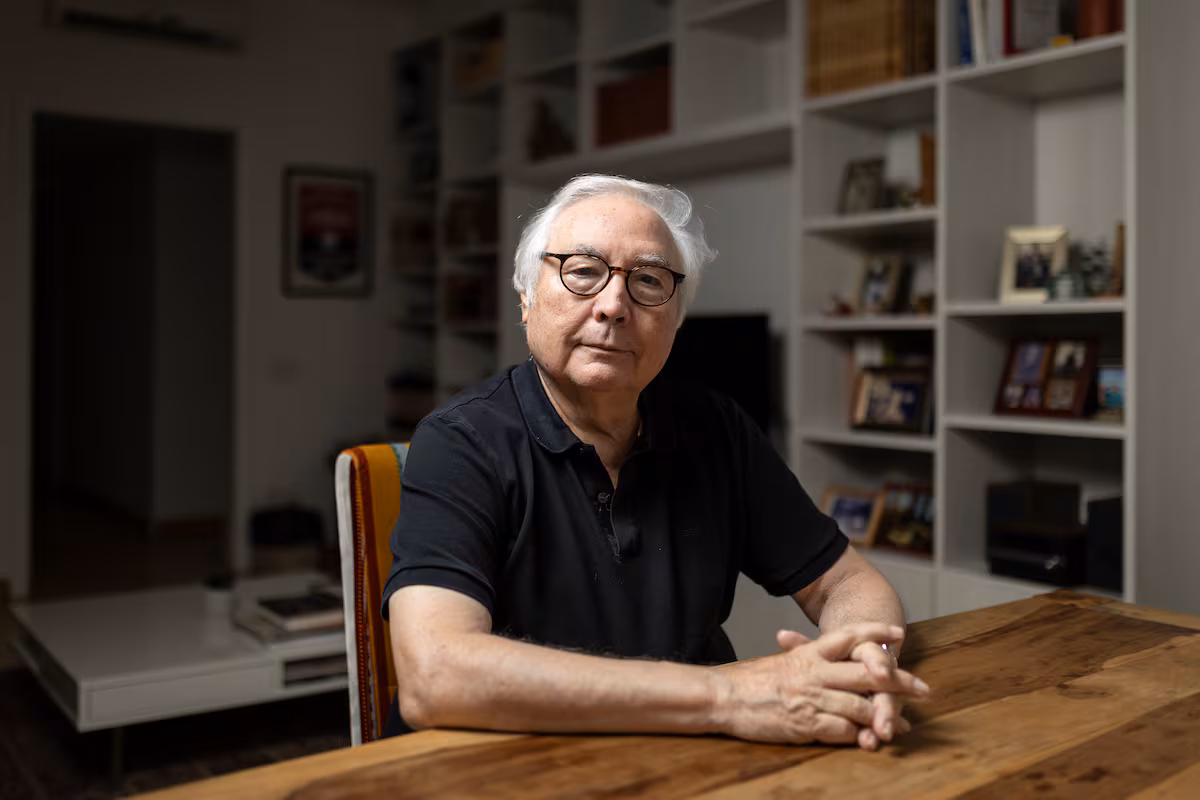 Manuel Castells, sociólogo: “El mundo está en un proceso de autodestrucción” EL PAÍS