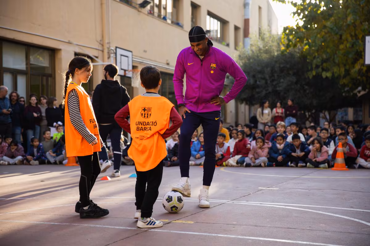 Marcus Rashford, el futbolista del Barcelona que lucha contra la pobreza infantil que él mismo vivió EL PAÍS
