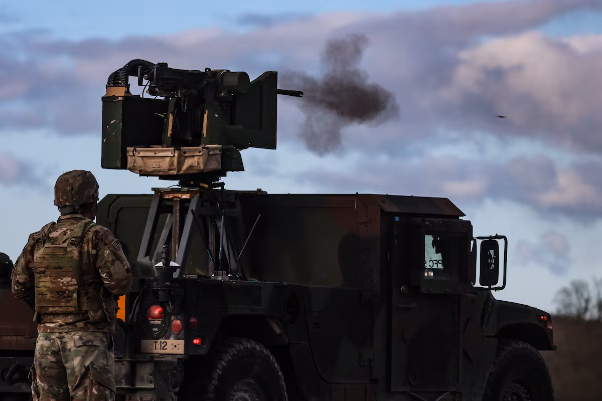 Miles de jóvenes de Alemania, ante el nuevo servicio militar: “Da la sensación de que se avecina una guerra, y eso da miedo” EL PAÍS