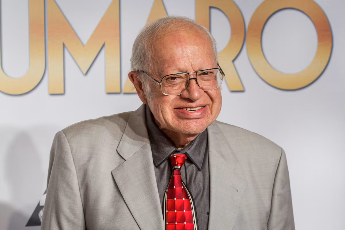 Muere Eduardo Manzano, comediante e integrante de ‘Los Polivoces’, a los 87 años EL PAÍS