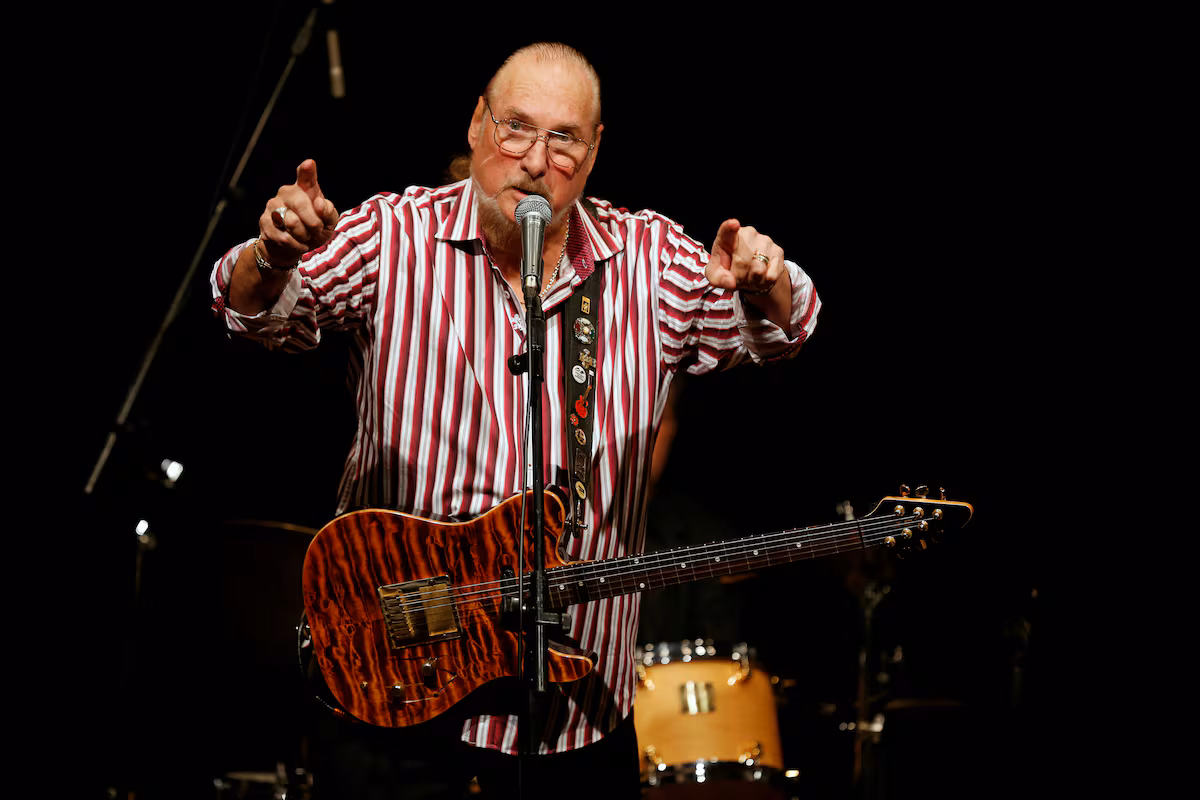 Muere a los 84 años Steve Cropper, guitarrista de Booker T. & the MG’s y de los Blues Brothers EL PAÍS