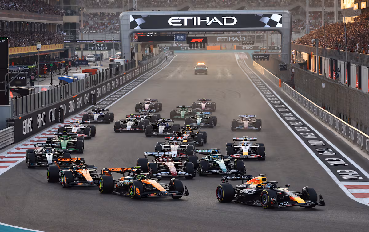 Norris amarra el título de campeón del mundo de Fórmula 1 en Abu Dabi y le devuelve el lustre a McLaren EL PAÍS