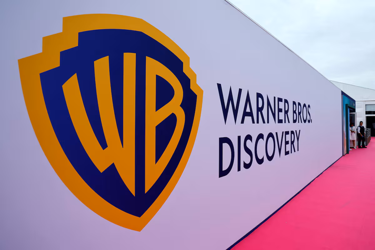 Paramount lanza una oferta hostil de 103.000 millones de dólares por Warner tras el acuerdo con Netflix EL PAÍS