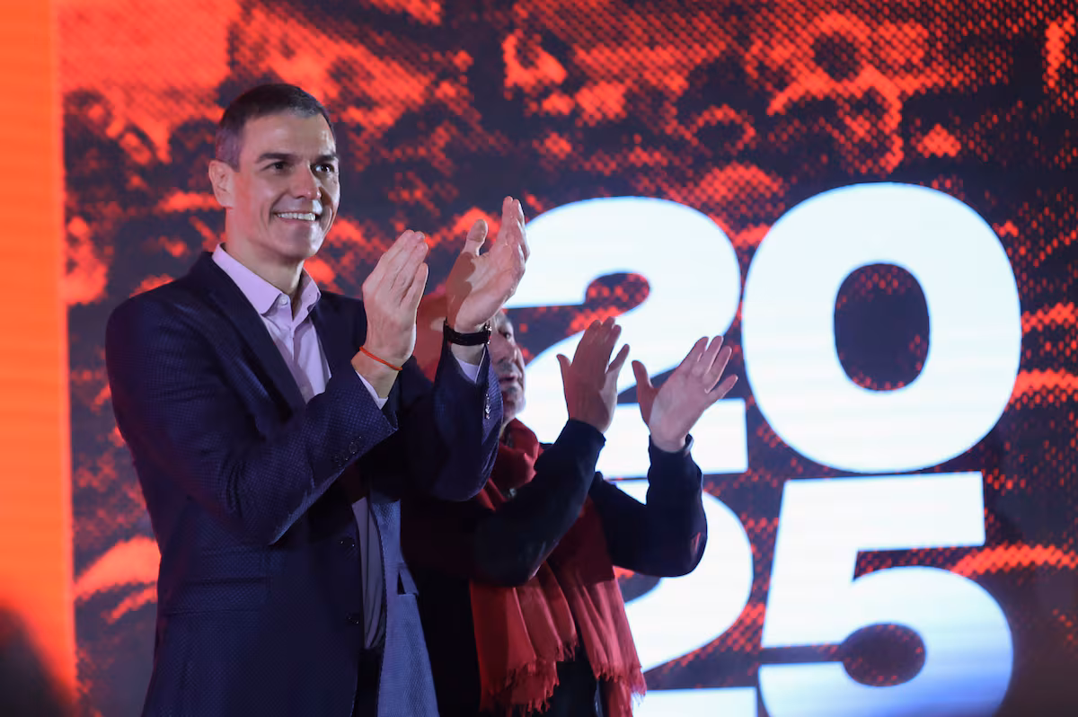 Pedro Sánchez: “El feminismo nos da lecciones. A mí el primero. Pedimos perdón y actuamos” Pedro Sánchez: “El feminismo nos da lecciones. A mí el primero. Pedimos perdón y actuamos”