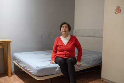 Casa Mariano: la pensión para latinos que no sale en Google incrustada entre los clanes de la droga de la Cañada Real Casa Mariano: la pensión para latinos que no sale en Google incrustada entre los clanes de la droga de la Cañada Real