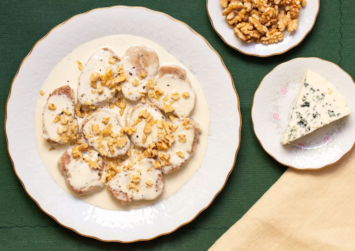 Solomillo de cerdo al roquefort, una receta de antes para tener en cuenta en Navidad EL PAÍS