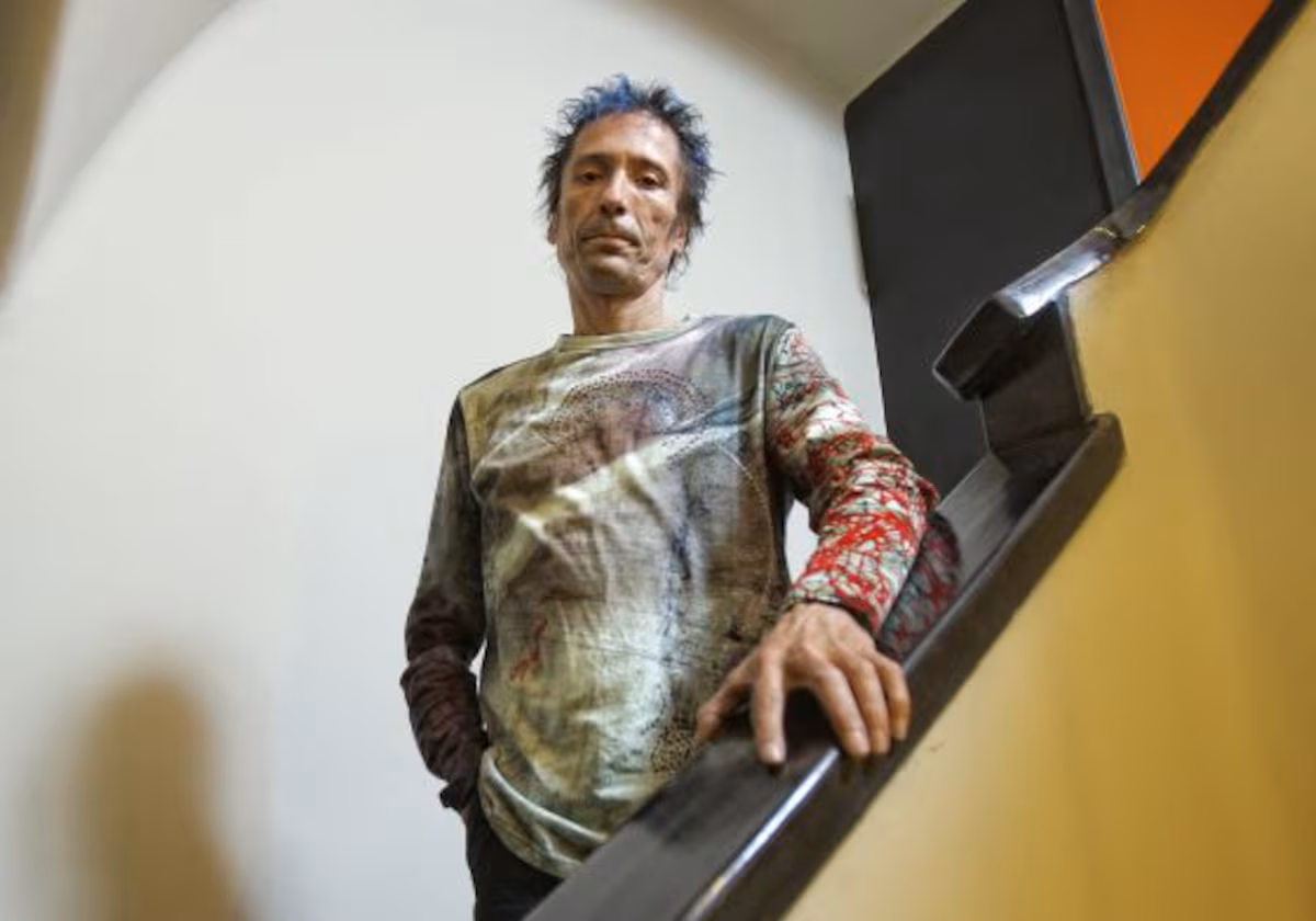 “Te amo, rey de Extremadura”: la inesperada muerte de Robe Iniesta conmociona al mundo de la cultura “Te amo, rey de Extremadura”: la inesperada muerte de Robe Iniesta conmociona al mundo de la cultura