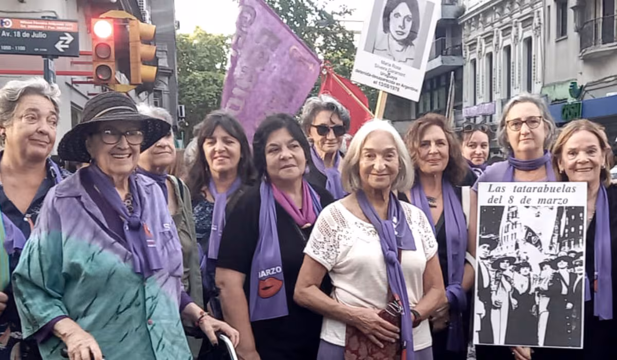 Un cuarto propio (y con amigas) para la tercera edad EL PAÍS