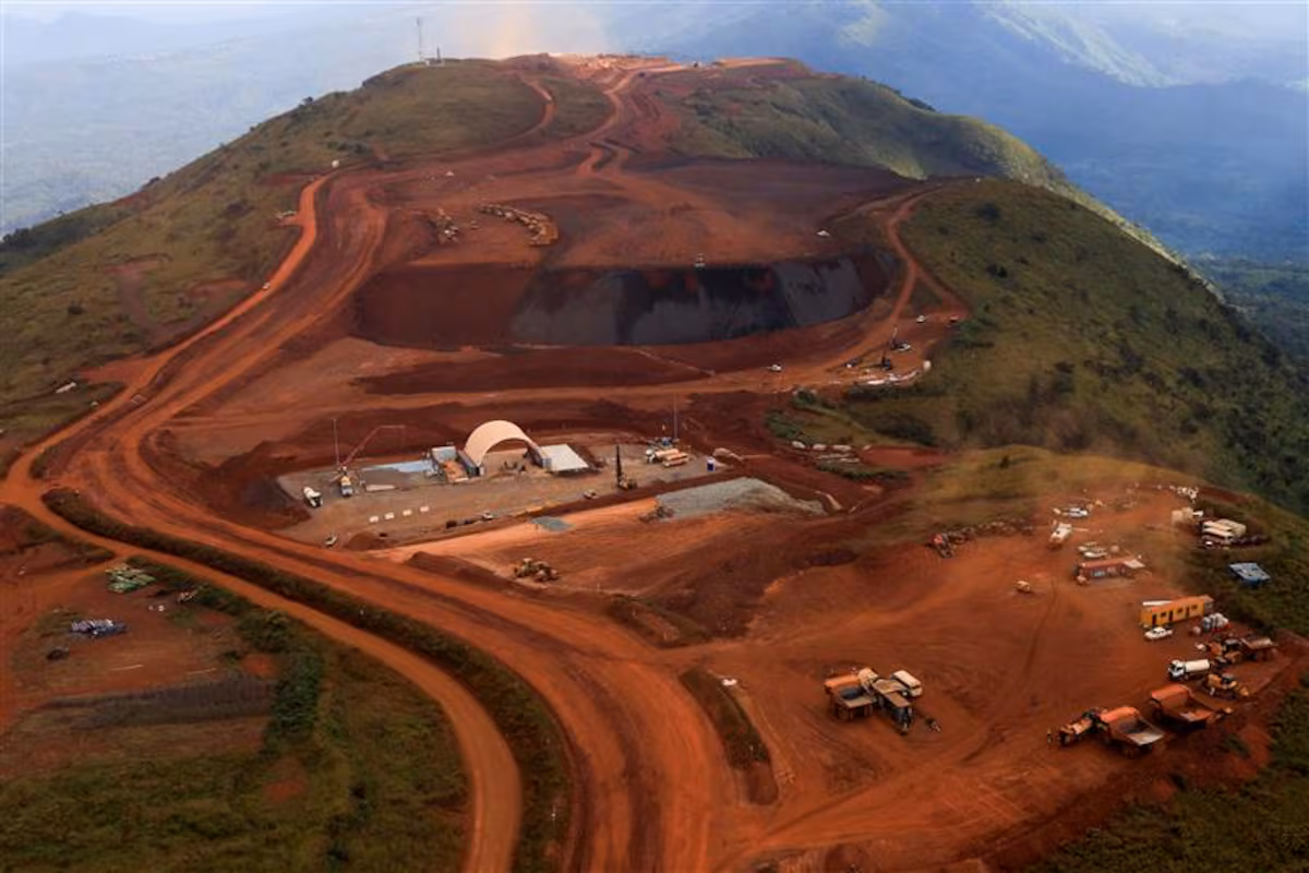 Una esperanza de hierro para Guinea-Conakry EL PAÍS