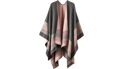 La lista definitiva de regalos de Navidad para las abuelas: 20 ideas para sorprenderlas y hacerlas sonreír Este es uno de los ponchos más vendidos en Amazon.