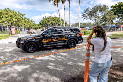 El paraíso turístico de los Cayos de Florida, asediado por agentes de inmigración: “Nunca habíamos visto algo así” ICE Facility