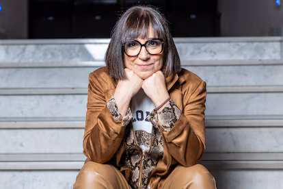 Judith Colell, cineasta: “La ignorancia convierte en ‘cool’ a fascistas como Meloni, Le Pen o Aliança Catalana” Judith Colell, cineasta: “La ignorancia convierte en ‘cool’ a fascistas como Meloni, Le Pen o Aliança Catalana”