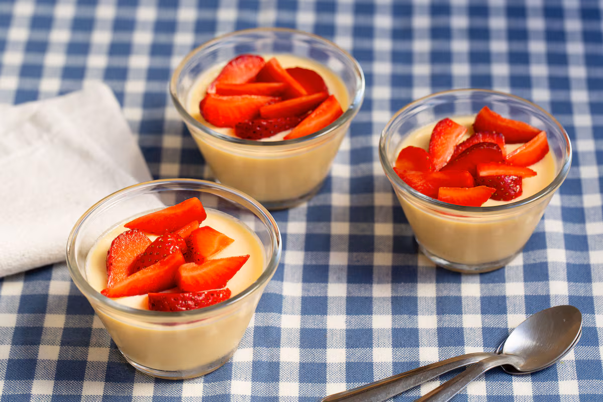 ‘Bavarois’, el postre cremoso como una natilla y ligero como una mousse EL PAÍS