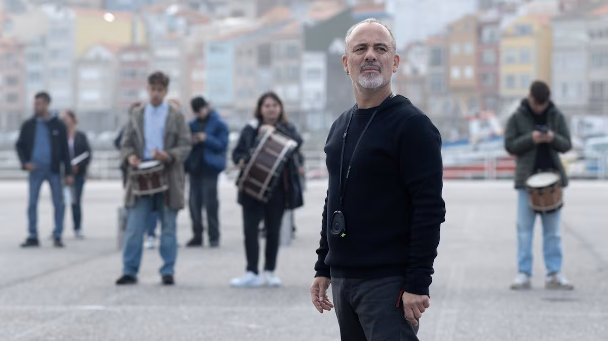 ‘Rondallas’: un amable duelo colectivo a ritmo de folclore gallego Elsa Fernández-Santos