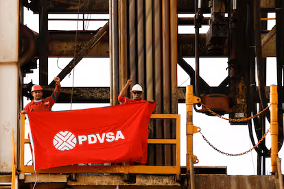 Trump exhibe su control petrolero sobre Venezuela, pero el mercado impone límites Trump exhibe su control petrolero sobre Venezuela, pero el mercado impone límites