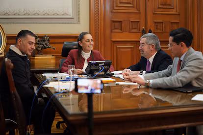 El poder de tres frente a la posibilidad de lo bilateral El poder de tres frente a la posibilidad de lo bilateral