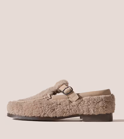 Cómo llevar el borreguito, el tejido más amoroso, en 2026 Cómo llevar el borreguito, el tejido más amoroso, en 2026