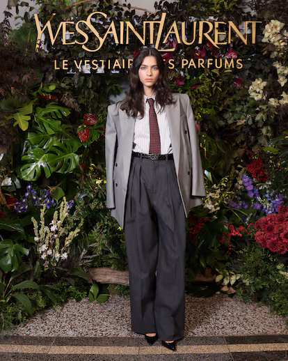 Loli Bahia, la amiga inseparable de Rosalía que se ha convertido en la modelo favorita de la moda Loli Bahia, la amiga inseparable de Rosalía que se ha convertido en la modelo favorita de la moda