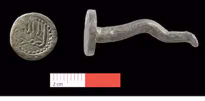 Corazas, cruces, monedas y flechas: recuperados más de 5.000 objetos de la batalla de las Navas de Tolosa Corazas, cruces, monedas y flechas: recuperados más de 5.000 objetos de la batalla de las Navas de Tolosa