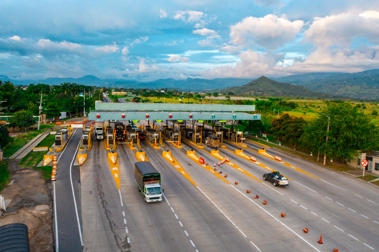 Cócteles para cerrar las fiestas: opciones suaves y aromáticas para brindar en calma en el puente de Reyes Peaje con pago electrónico
