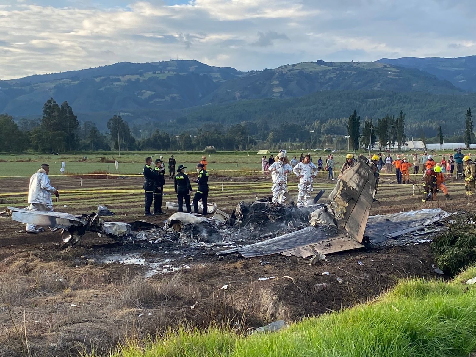 Familia y equipo de Yeison Jiménez se pronuncian sobre homenaje al fallecido cantante: aseguran que no han definido fecha y lugar accidente de avioneta
