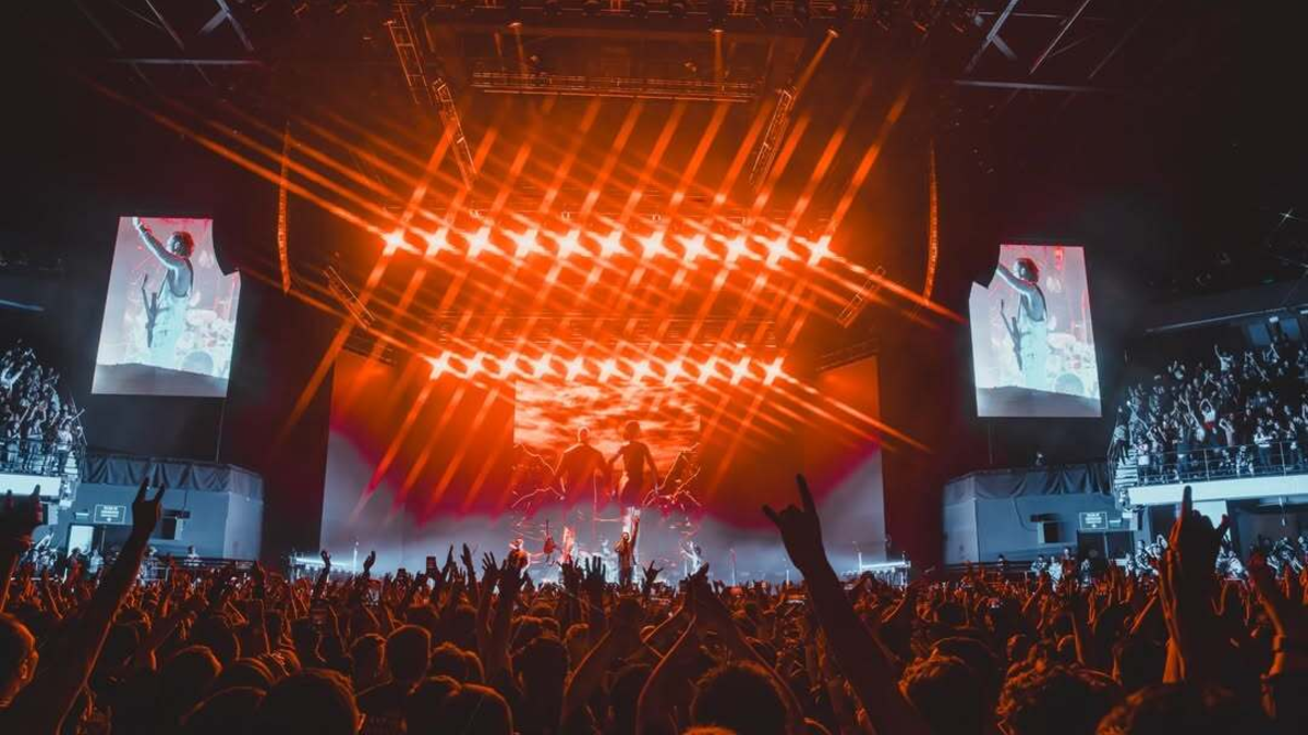 Entre solos de guitarra, pogos y gritos guturales: así se vivió el primer concierto de Avenged Sevenfold en Colombia Entre solos de guitarra, pogos y gritos guturales: así se vivió el primer concierto de Avenged Sevenfold en Colombia