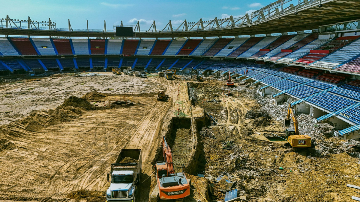 Obras en el estadio Metropolitano de Barranquilla, a toda máquina: alcalde Char y Ramón Jesurún inspeccionan los avances Obras en el estadio Metropolitano de Barranquilla, a toda máquina: alcalde Char y Ramón Jesurún inspeccionan los avances