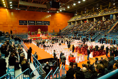 La hija de una de las víctimas de Adamuz en el funeral: “Solo la verdad nos ayudará a curar esta herida” La hija de una de las víctimas de Adamuz en el funeral: “Solo la verdad nos ayudará a curar esta herida”