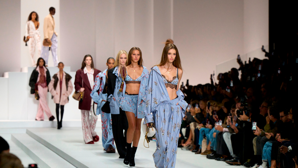 Adiós a lo básico: el 2026 se viste de más color Adiós a lo básico: el 2026 se viste de más color