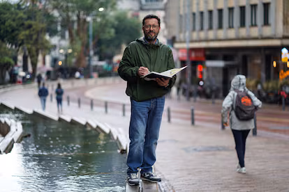 Urban Sketchers Bogotá: el colectivo de dibujo que ilustra las transformaciones urbanas de la capital colombiana Urban Sketchers Bogotá: el colectivo de dibujo que ilustra las transformaciones urbanas de la capital colombiana