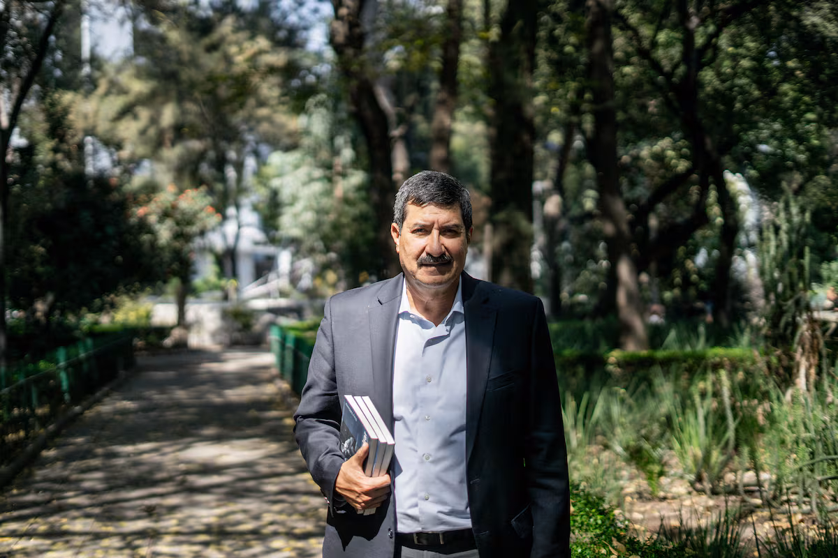 Choque frontal entre la FGR y el Gobierno de Chihuahua por una acusación contra el senador Javier Corral EL PAÍS