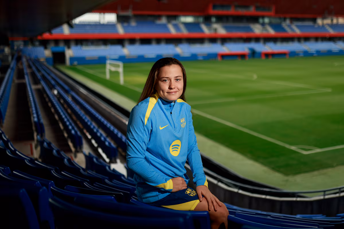 Claudia Pina: “El día que no tenga los pies en el suelo, espero que mis padres me peguen una colleja” EL PAÍS