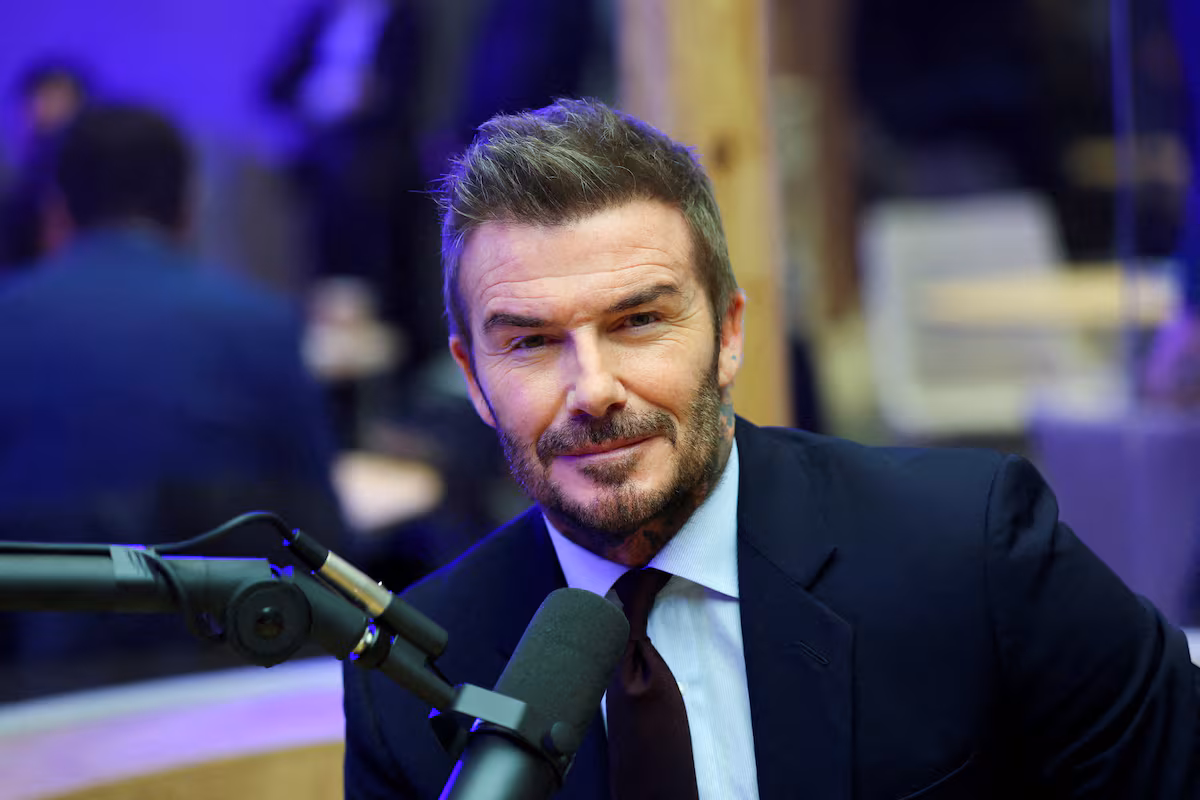 David Beckham habla en Davos del peligro de las redes sociales tras la explosiva publicación de su hijo Brooklyn EL PAÍS