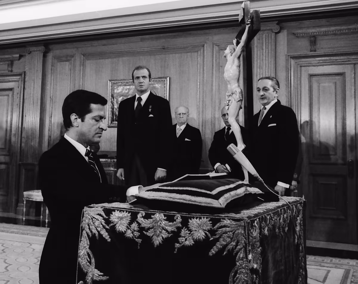 Del héroe colectivo al salvador individual, 1976 fue el año clave de la Transición EL PAÍS