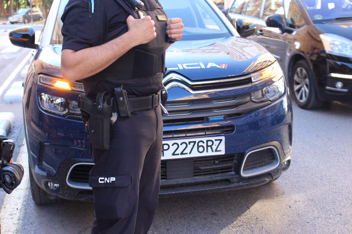Detienen a un policía nacional por agresión sexual a una agente en prácticas en Valencia Detienen a un policía nacional por agresión sexual a una agente en prácticas en Valencia