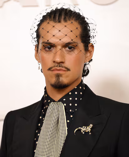 De Timothée Chalamet a Jacob Elordi: por qué todos llevan broches en 2026 (o cómo lucir un millón en la solapa) De Timothée Chalamet a Jacob Elordi: por qué todos llevan broches en 2026 (o cómo lucir un millón en la solapa)