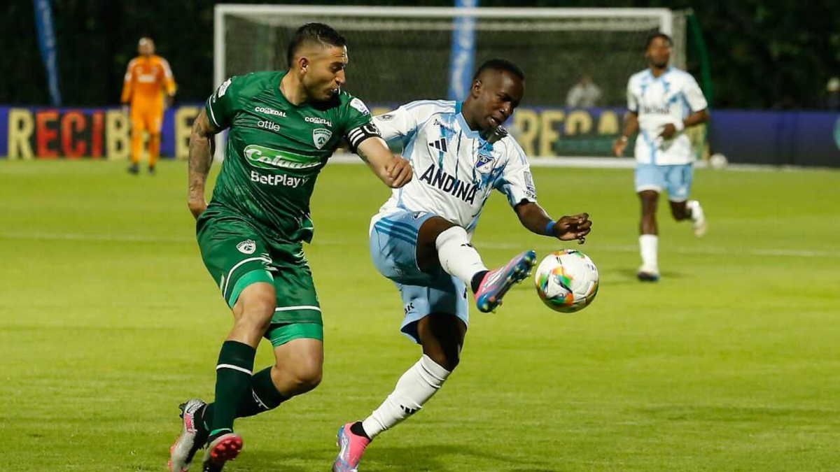 Edwin 'Shirra' Mosquera cambiará de vereda en Bogotá: deja las filas de Millonarios y está cerca de ser refuerzo de Santa Fe Edwin 'Shirra' Mosquera cambiará de vereda en Bogotá: deja las filas de Millonarios y está cerca de ser refuerzo de Santa Fe