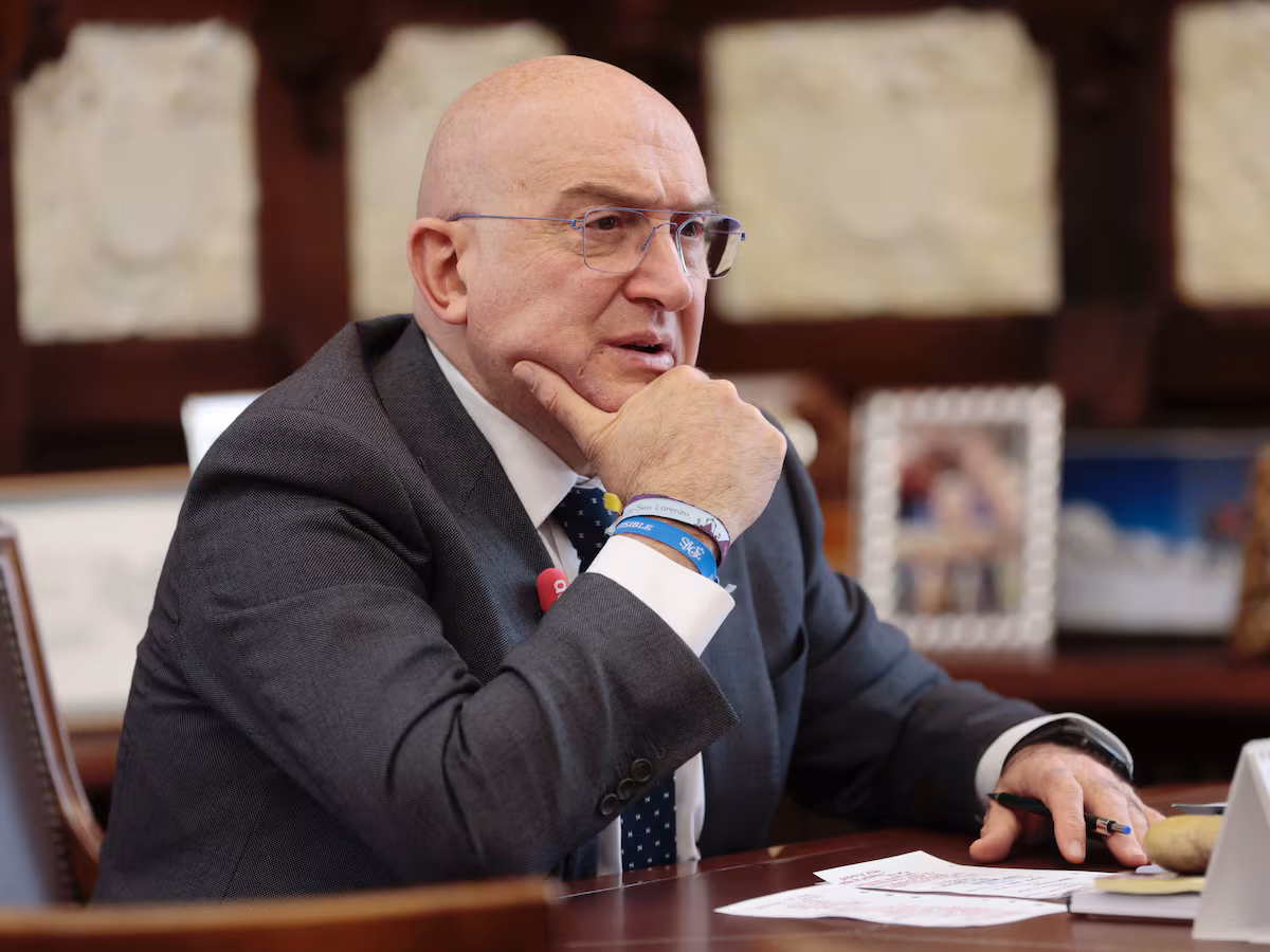 El alcalde de Valladolid reniega de las zonas de bajas emisiones y levanta la suya ante el festival motero Pingüinos: “No creemos en ella” EL PAÍS