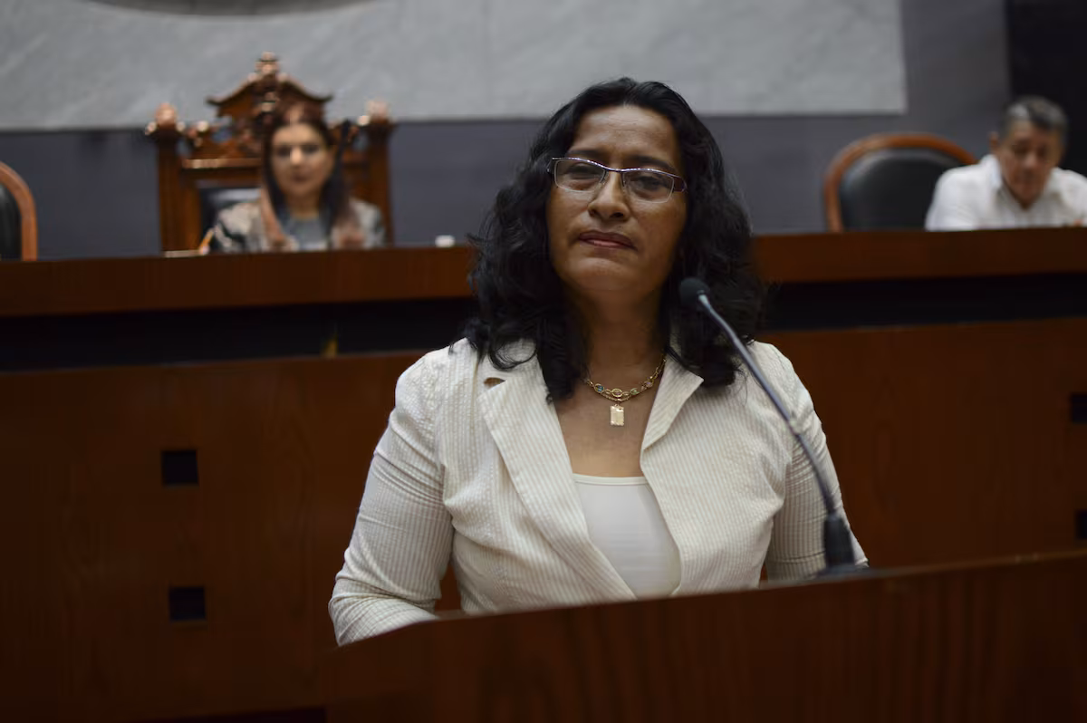El collar de 227.000 pesos que pone en jaque a la alcaldesa de Acapulco EL PAÍS