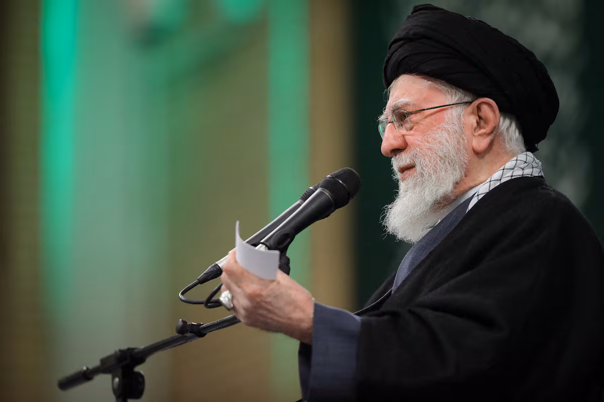 El líder supremo de Irán, Alí Jameneí, reconoce “miles de muertes” en las protestas y culpa a Trump de instigarlas EL PAÍS