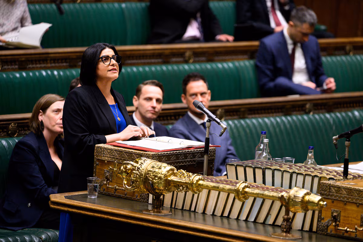 El policía que impidió el viaje al Reino Unido de los hinchas del Macabbi Tel Aviv se rinde y presenta su dimisión EL PAÍS