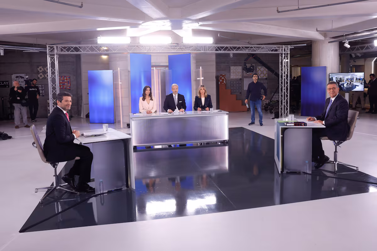 Elecciones presidenciales en Portugal: Ventura se siente “cancelado” mientras Seguro hace guiños a los descontentos que votan a Chega EL PAÍS