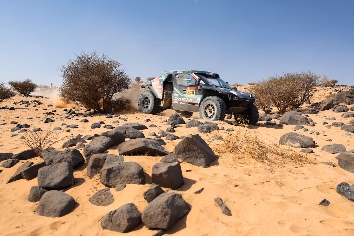 Etapa 12 del Dakar: Nasser Al-Attiyah y Ricky Brabec encarrilan a lo grande la carrera EL PAÍS