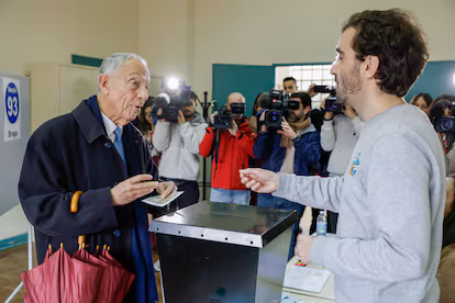 Una década de Marcelo Rebelo de Sousa como presidente de Portugal: miles de abrazos y un dique contra las políticas ultras Una década de Marcelo Rebelo de Sousa como presidente de Portugal: miles de abrazos y un dique contra las políticas ultras
